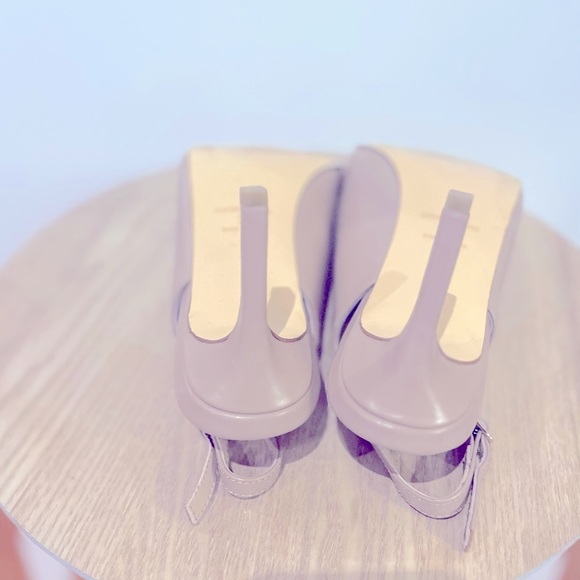 Country Road Leather Heels - Picture 7 of 8